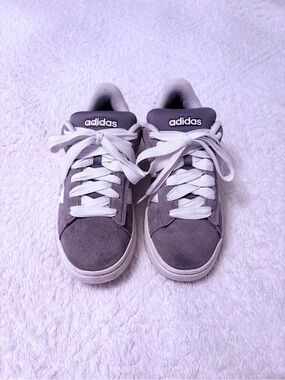 Size 7.5 Men/ 9 Wen Adidas grey suede and white Grand Court Alpha.